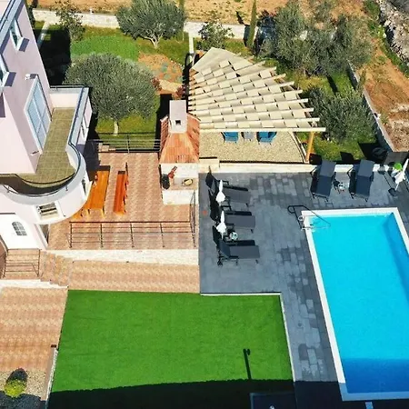 Modern House Giulia
