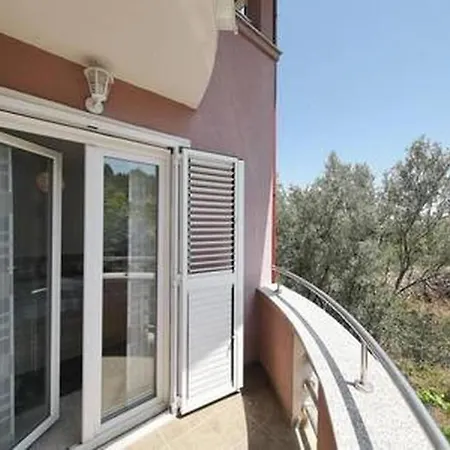 Modern House Giulia Villa