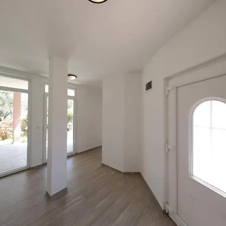 Modern House Giulia