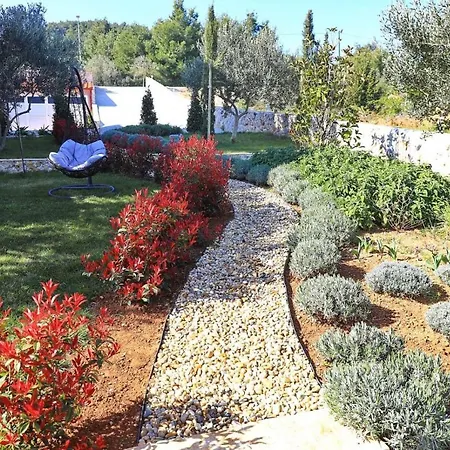 Modern House Giulia *
